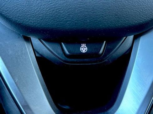 Used 2023 BMW 430i Convertible w/ Premium Package image 32