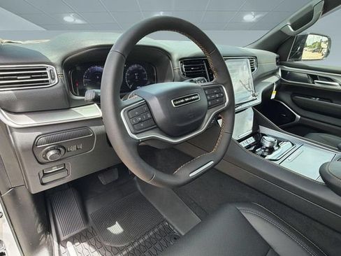 New 2026 Jeep Grand Wagoneer 4WD image 4