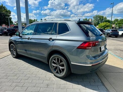 Used 2024 Volkswagen Tiguan SE AWD/4WD image 5