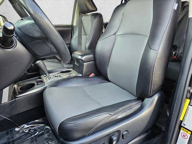 Used 2015 Toyota 4Runner SR5 Premium RWD image 22