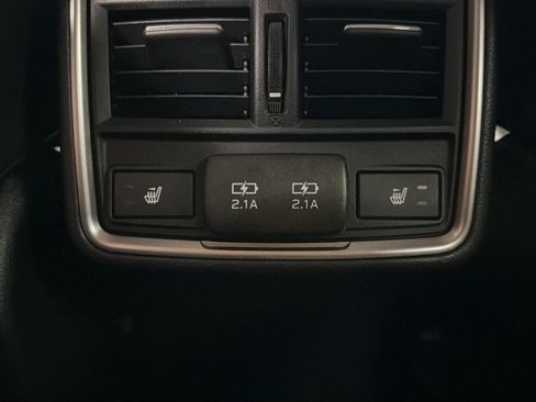 Used 2019 Subaru Forester Touring AWD/4WD image 38