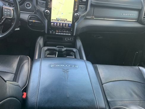 Used 2021 RAM 2500 Limited image 10