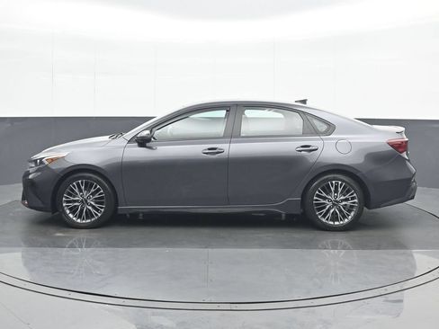 Used 2023 Kia Forte GT-Line w/ GT-Line Premium Package FWD image 3