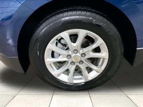 Used 2020 Chevrolet Equinox LT FWD image 9