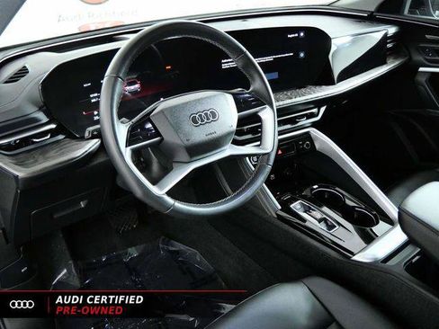 Certified 2025 Audi Q5 Premium Plus w/ Premium Plus AWD/4WD image 9