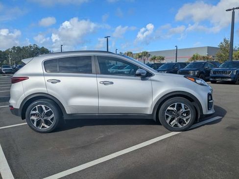 Used 2021 Kia Sportage EX w/ EX Technology Package FWD image 2