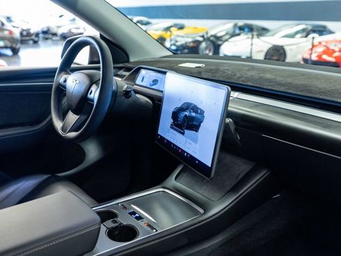 Used 2023 Tesla Model Y Long Range AWD/4WD image 13