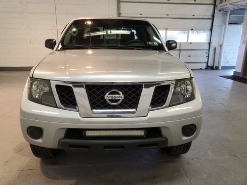 Used 2018 Nissan Frontier SV AWD/4WD image 9