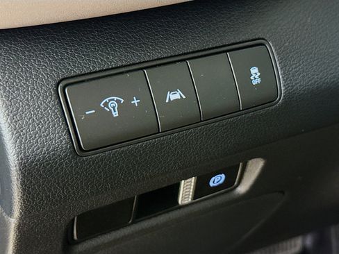 Used 2022 Hyundai Santa Fe SEL w/ Cargo Package image 9