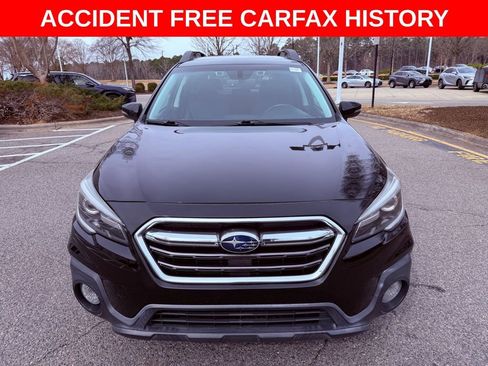 Used 2018 Subaru Outback 2.5i Limited image 2