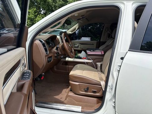 Used 2022 RAM 2500 Laramie AWD/4WD image 6