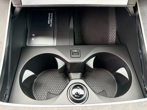 New 2026 BMW X5 xDrive50e w/ M Sport Package image 31