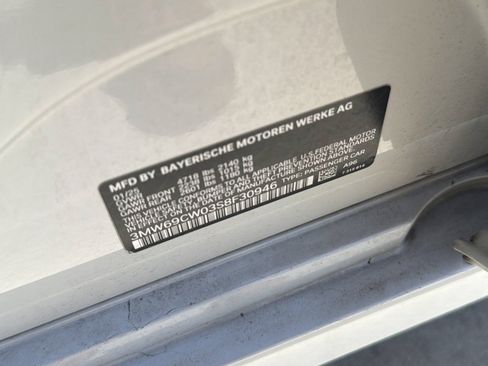 Certified 2025 BMW 330i Sedan w/ Convenience Package RWD image 38