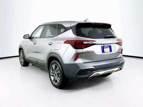 Used 2022 Kia Seltos LX AWD/4WD image 6