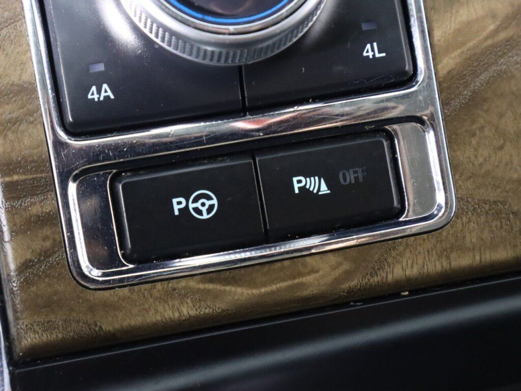 Used 2020 Ford Expedition Platinum AWD/4WD image 34