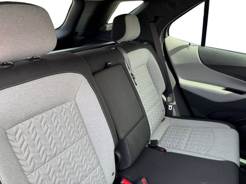 Used 2022 Chevrolet Equinox LS w/ LS Convenience Package FWD image 18