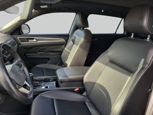 Used 2020 Volkswagen Atlas Cross Sport SEL R-Line FWD image 22