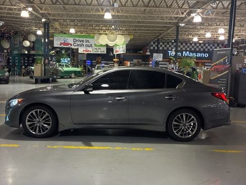 Used 2019 INFINITI Q50 Luxe w/ Essential Package (3.0T Luxe) AWD/4WD image 2