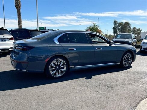 Certified 2024 BMW i7 xDrive60 image 7