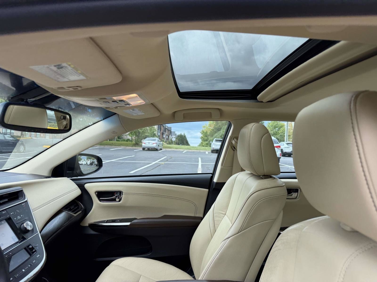 Used 2016 Toyota Avalon Limited FWD image 20