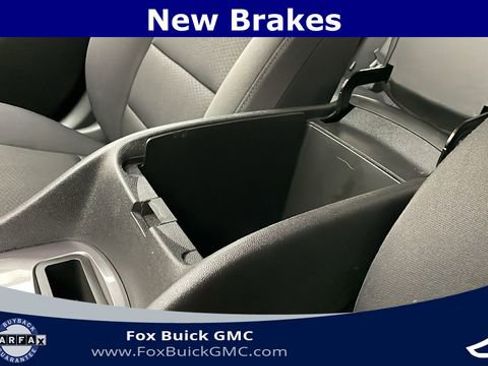 Used 2022 Chevrolet Malibu LT image 28