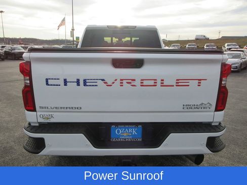 Used 2023 Chevrolet Silverado 3500 High Country w/ Technology Package image 4