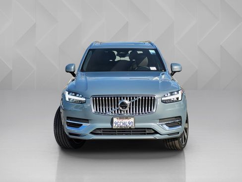 Certified 2023 Volvo XC90 T8 Plus w/ Protection Package Premier image 2