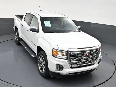 Used 2022 GMC Canyon Denali RWD image 19