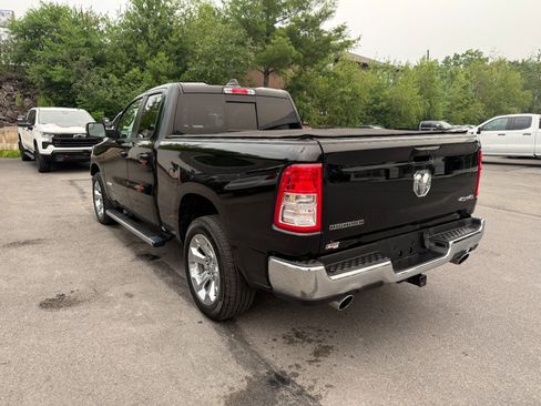 Used 2022 RAM 1500 Big Horn AWD/4WD image 3