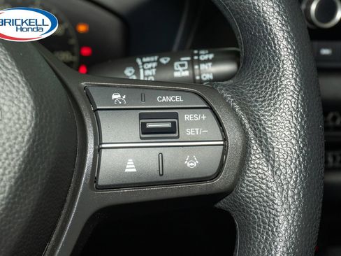 Used 2025 Honda HR-V LX image 36