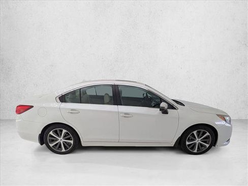 Used 2017 Subaru Legacy 2.5i Limited AWD/4WD image 4