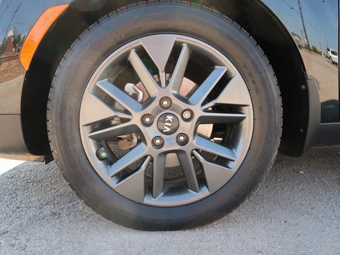 Used 2020 Kia Soul EX FWD image 34