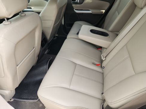 Used 2014 Ford Edge Limited FWD image 29