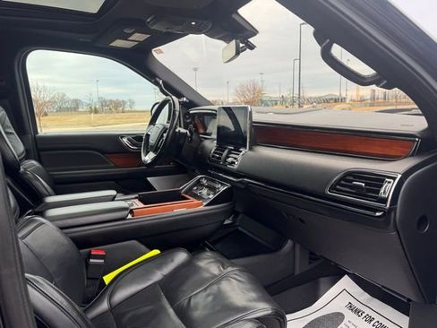 Used 2019 Lincoln Navigator L Reserve image 23