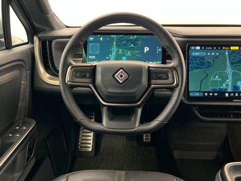 Used 2024 Rivian R1S Adventure AWD/4WD image 13