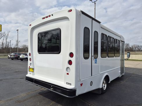 Used 2021 Ford E-350 and Econoline 350 Super Duty w/ Shuttle Bus Prep Package image 8