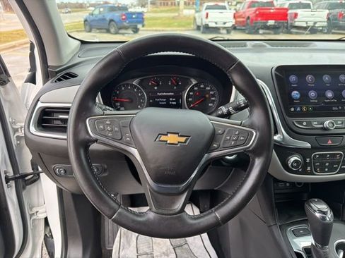 Used 2020 Chevrolet Equinox LT image 25