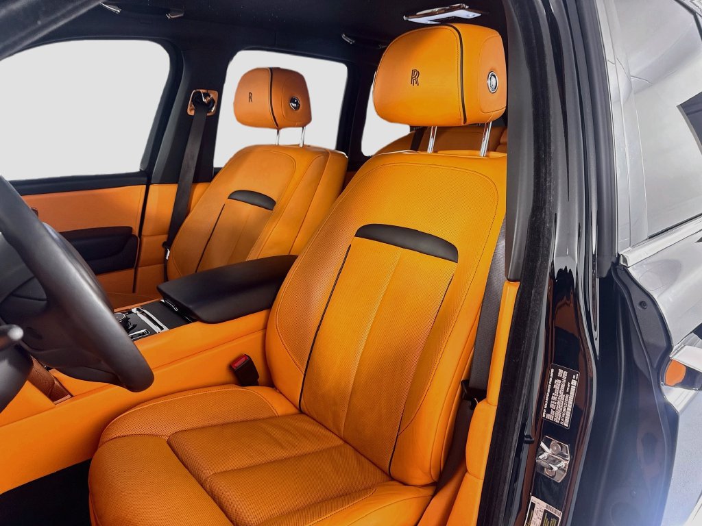 Used 2023 Rolls-Royce Cullinan AWD/4WD image 22