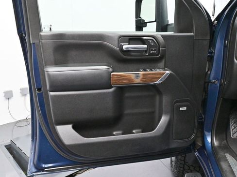 Used 2020 Chevrolet Silverado 3500 High Country AWD/4WD image 9