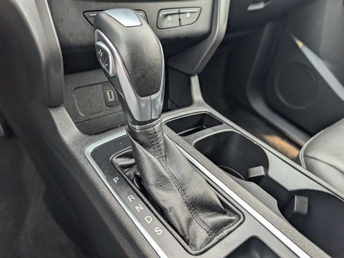 Used 2019 Ford Escape SEL FWD image 7