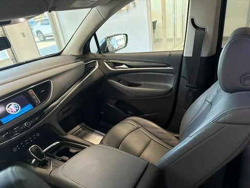 Used 2020 Buick Enclave Premium w/ Surround and Sites Package AWD/4WD image 32