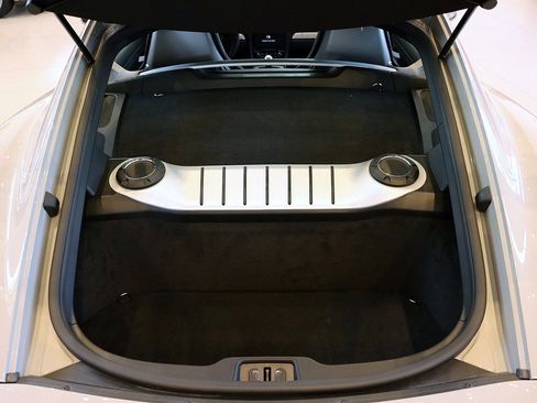 Used 2020 Porsche 718 Cayman GT4 image 57