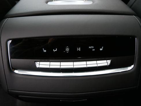 Certified 2024 Cadillac Escalade Sport Platinum w/ LPO, ONYX Package image 13