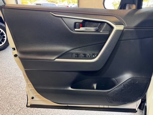 Certified 2025 Toyota RAV4 XSE w/ Weather Package AWD/4WD image 27