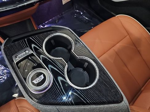 New 2026 Cadillac Optiq Sport 2 image 25