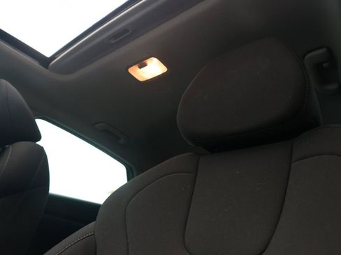 Used 2024 Hyundai Elantra SEL w/ Convenience Package FWD image 15