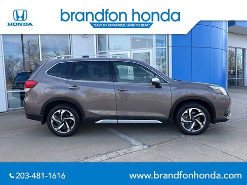 Used 2023 Subaru Forester Touring AWD/4WD image 7