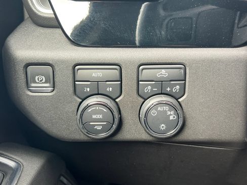Certified 2024 Chevrolet Silverado 1500 LT AWD/4WD image 21