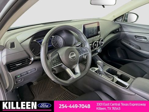 Used 2025 Nissan Sentra SV w/ All-Weather Package FWD image 10