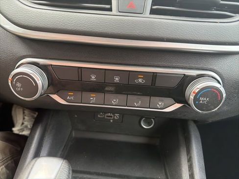 Used 2022 Nissan Altima 2.5 SV image 24